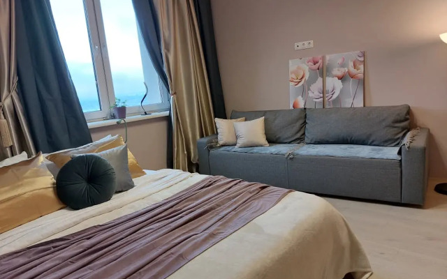 Квартира ЕвроДвушка Аксакова 81/1 на 17 Этаже до 7 Чел