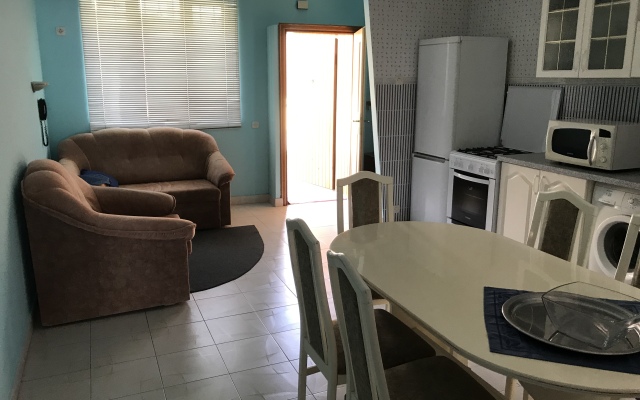 Дом-эллинг на море