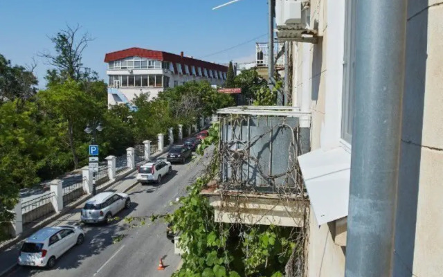 Amango V Tsentpe Sevastopolya Apartments