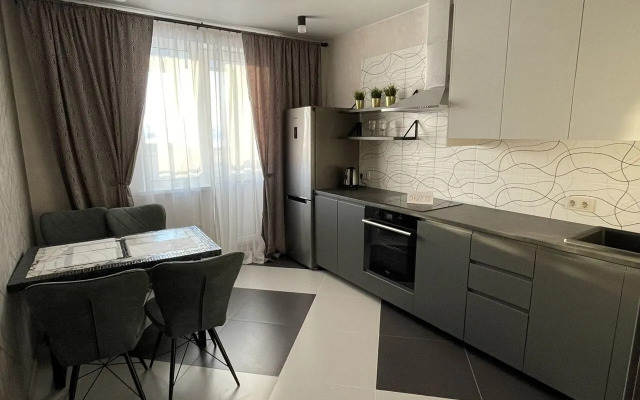 Квартира на Героев 18