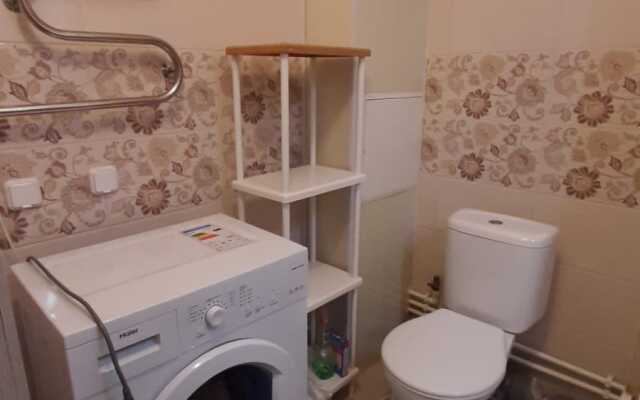 Studiya U Metro Ladozhskaya Flat