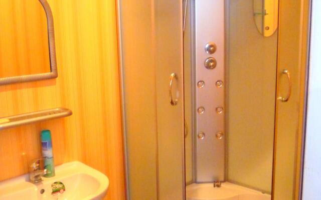 4 Kamnya Hotel