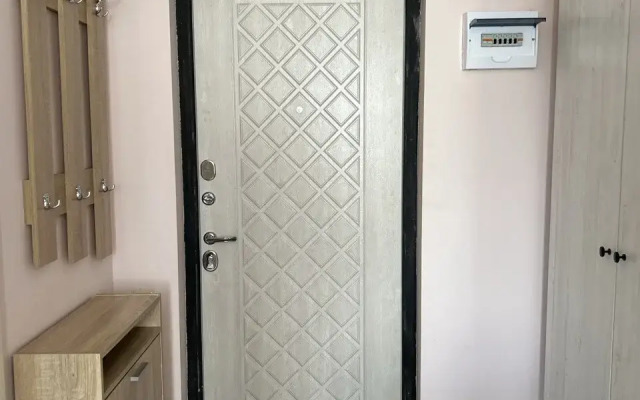 Dvukhurovnevaya Fermerskiy 2/1-60 Flat