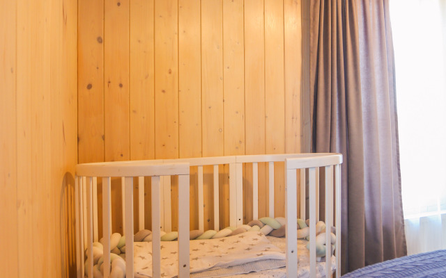 Barnhauz U Ozera Private house