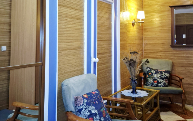 Dizaynerskaya Kvartira Gzhel  V Russkom Stile Flat