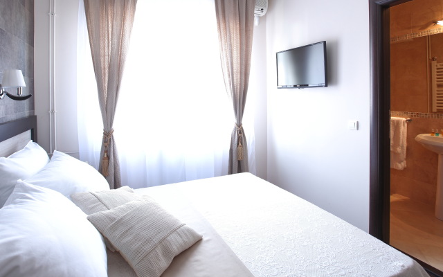 Hotel Vozarev