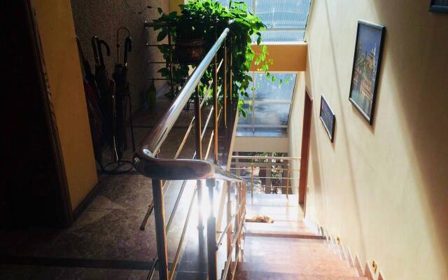 Частный Дом В Тропическом Саду