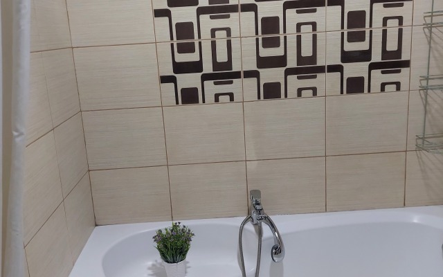 Na Zhdanova 5/36 Apartments