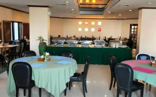 Курортный отель Mike Beach Resort Pattaya - SHA