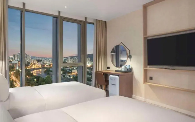Hilton Garden Inn Tbilisi Riverview
