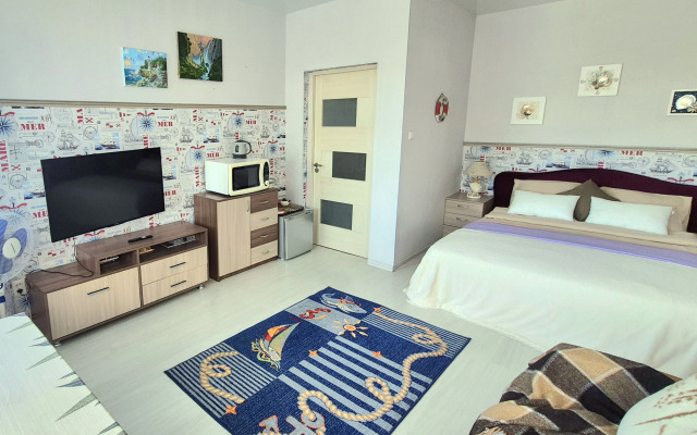 Svoi Lyudi Guest House