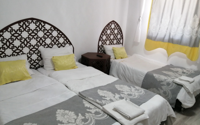 Na Krasnoflotskoy Guest House