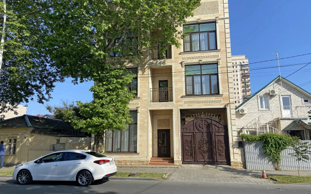 Na Krymskoy Guest House