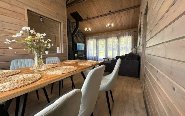 Shepot lesa Private house