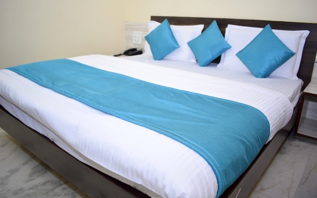 Shivansh Inn by Sky Stays Hotel