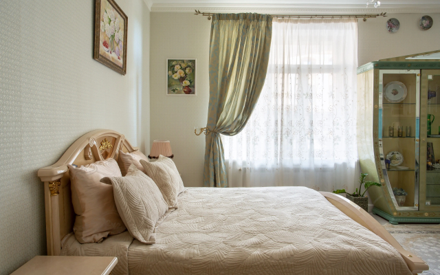 v TSentre Ampir Apartments