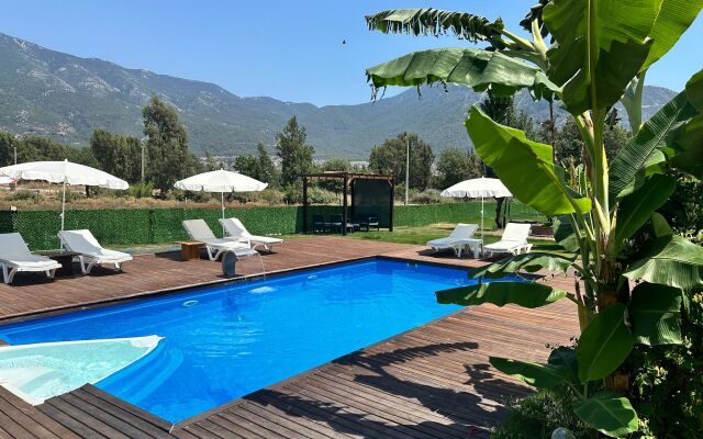 Pine Village Bungalows Ölüdeniz Private house