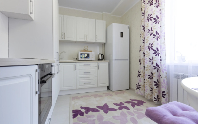 Green FOX Na Ulice Latysheva 3E/1 Apartments