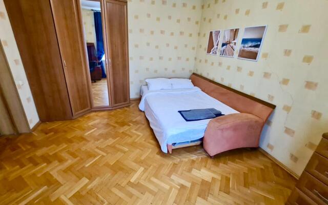 Dvukhkomnatnaya na Golyanovskom proezde Apartment