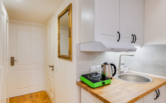 Квартира 1 Консульский Дом Кирочная 8