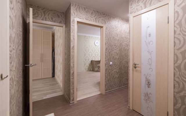 Na-Sutki na pr-te Tsiolkovskogo 53 Apartments