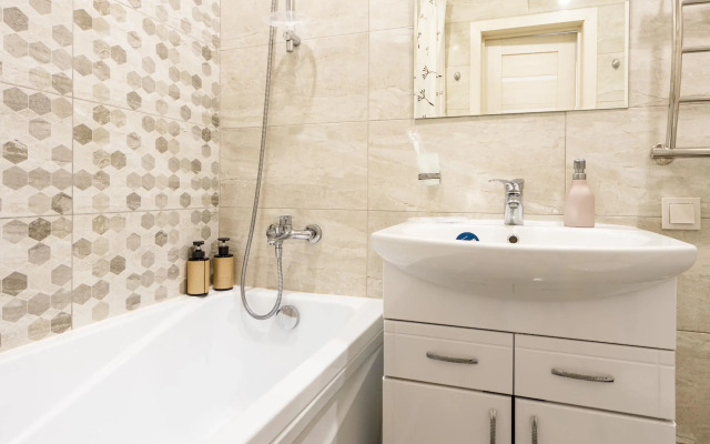 Apartments Chisty Vzglyad Na Podzolkova 21 Vblizi Trts Planeta