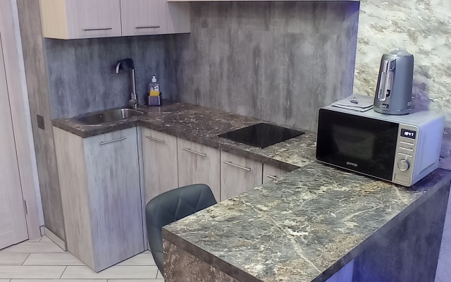 Квартира с квадратной подсветкой