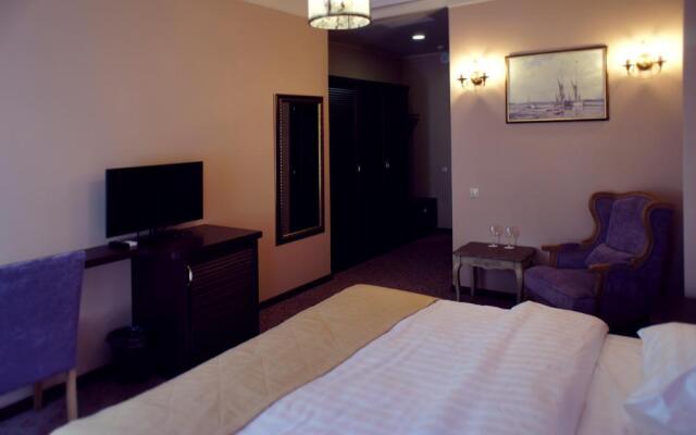 Gayd Park Hotel