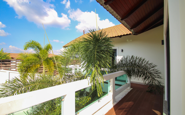 Resona Pool Villa