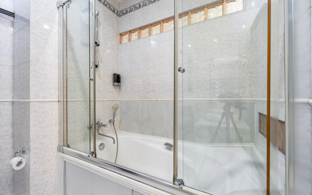 Апартаменты 3 спальни 2 санузла Грибоедов 10 гостей