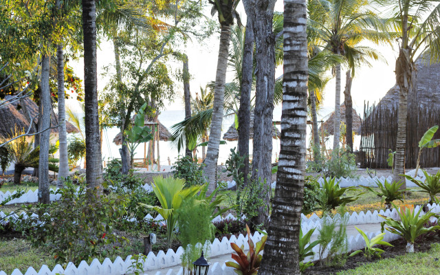 Aya Beach Bungalows Hotel