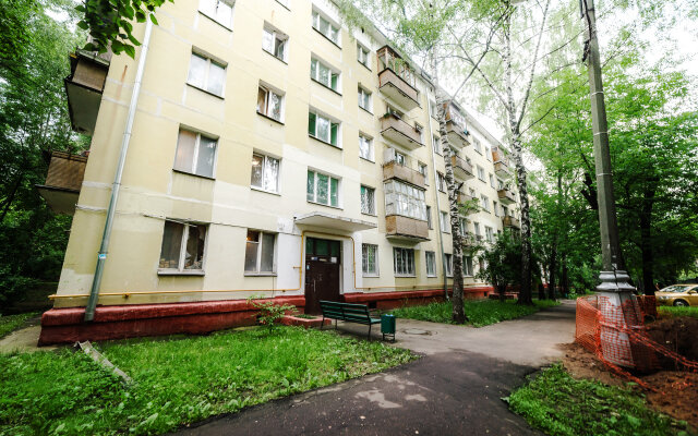 Na Ulitse Oleko Dundicha 35k2 Apartments