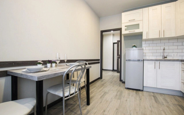 Квартира на Героев 18