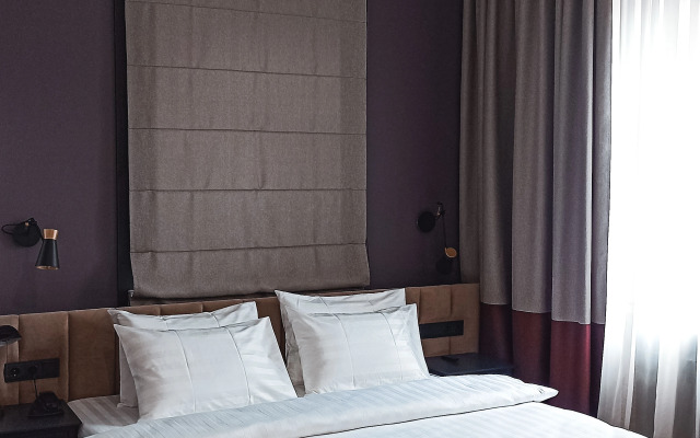 Отель Gizzat Plaza