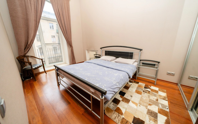 S Dzhakuzi Dlya 6 Chelovek Apartments