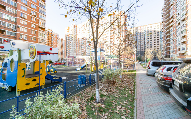 Geroyev-Razvedchikov 10 Apartments