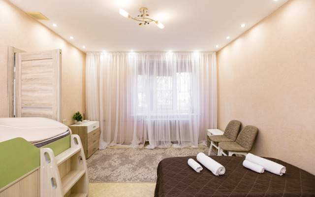 Апартаменты Отличный День рядом с ТРЦ Алмаз