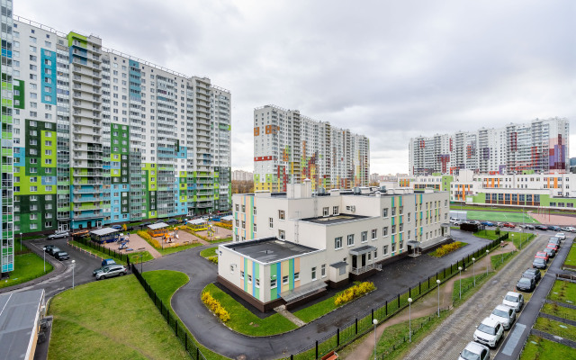 Green Apart U Metro Ladozhskaya Apartments