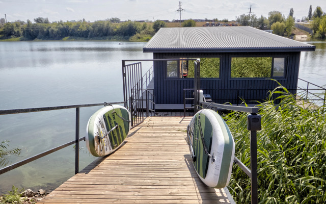 Частный Дом Цапля нa Реке Саpатoвка