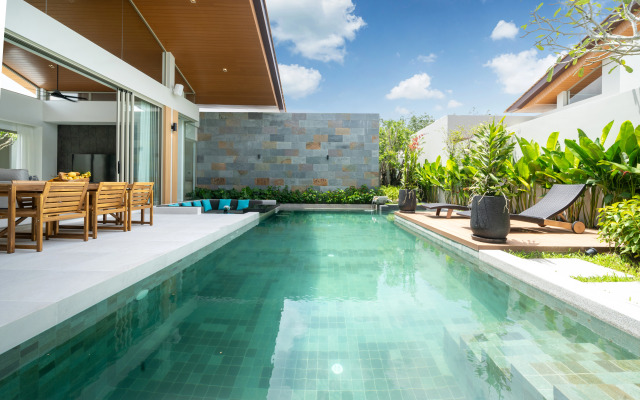 Luxury villa Bangtao with a Tropical Garden Villa