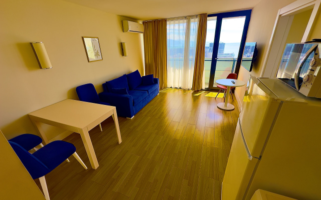 Квартира Orbi City Sea View Vip Resort 4629