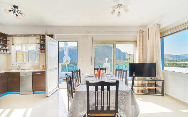 Lake View Suites Hotel