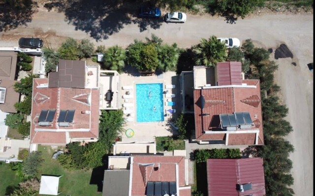 Cileks Apart-Hotel
