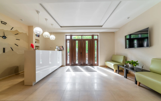 Гостевой комплекс с баней Вверх