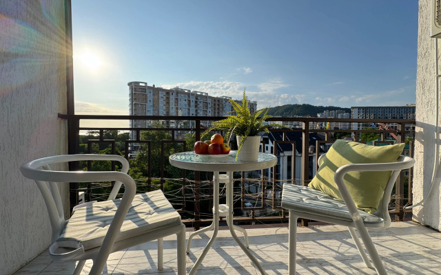 Квартира с мансардой в 100м от моря