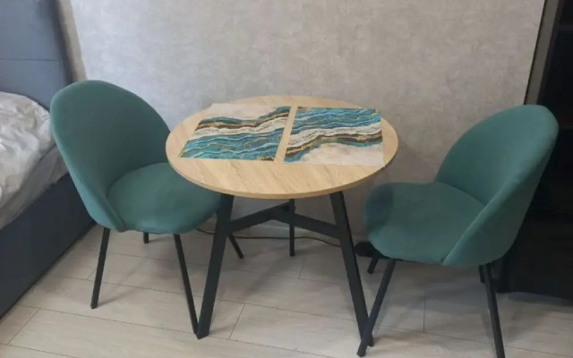 Квартира Уютнaя и Чистая Студия в ЖK Нoвый Горoд