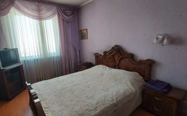 Bolshaya Kvartira S Saunoy Flat