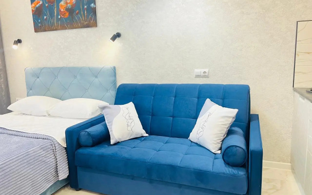 Studiya s balkonom Apartments