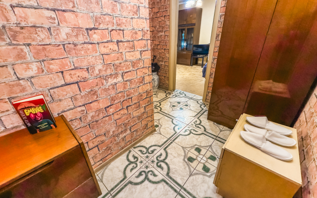 S zaseleniyem Lutshiy servis Posutochno50 Flat