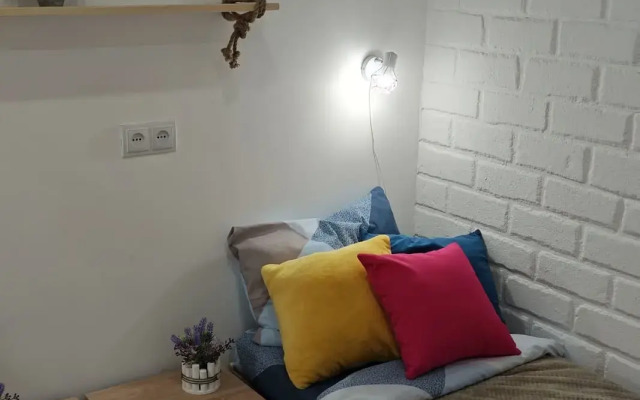 Yuitnaya 2k Po Tukhachevskogo 49/2-21 Flat